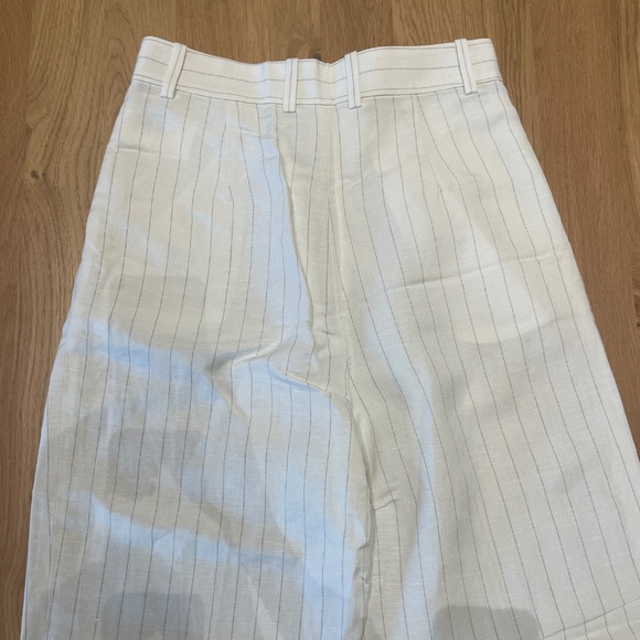 Club Monaco Pinstripe Pleated High Rise Linen Blend Trouser - Picture 7 of 12